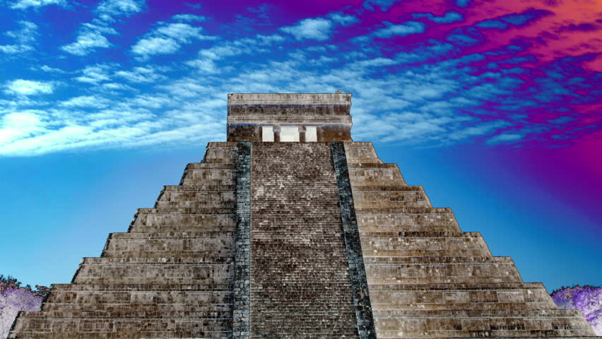 time-lapse-of-the-mayan-ruins-at-chichen-itza-mexico-the-mayans