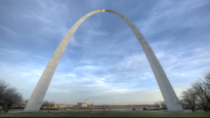 ST. LOUIS, MO - NOV 28: Timelapse St. Louis Arch With Dramatic Clouds ...